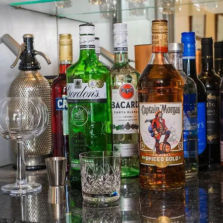 Monkbridge House Oda ve Kahvaltı 5*