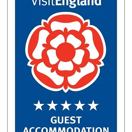 Monkbridge House Bed & Breakfast 5*