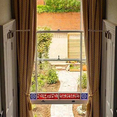 Monkbridge House 5* يورك