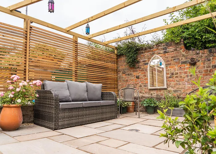 Monkbridge House 5*