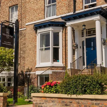 Monkbridge House 5*