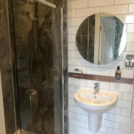 Monkbridge House 5*
