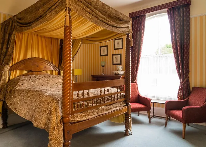 Monkbridge House 5*