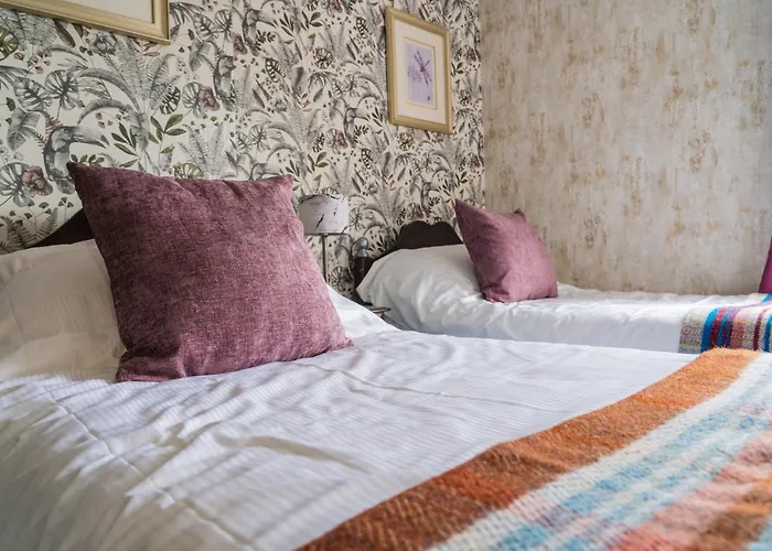 Monkbridge House Bed & Breakfast 5*